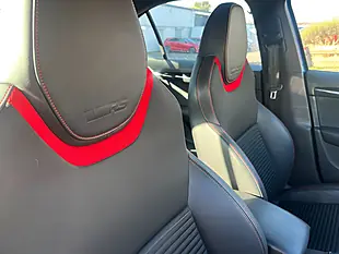 Used 2015 Skoda Octavia VRS Blue - Interior and Exterior details 9