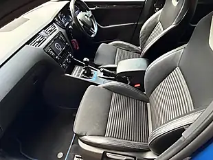 Used 2015 Skoda Octavia VRS Race Blue - Interior and Exterior details 15