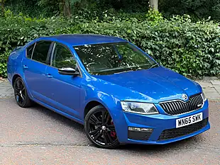 Used 2015 Skoda Octavia VRS Race Blue - Interior and Exterior details 4