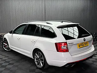 Used 2015 Skoda Octavia VRS White - Interior and Exterior details 10