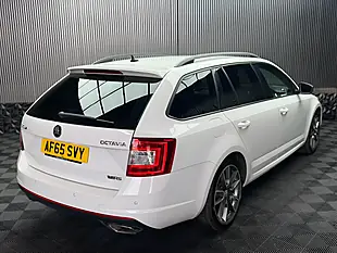 Used 2015 Skoda Octavia VRS White - Interior and Exterior details 12