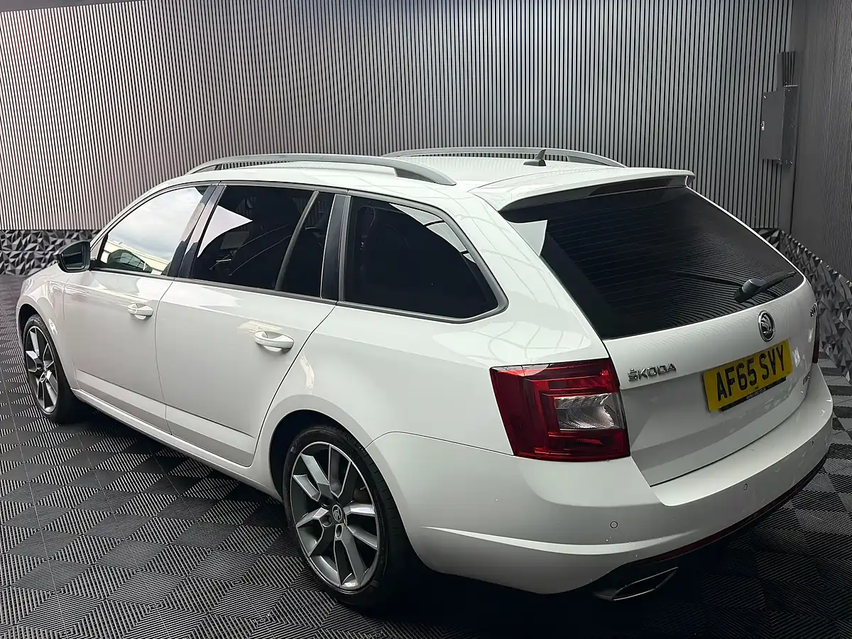 Used 2015 Skoda Octavia VRS White - Interior and Exterior details 4