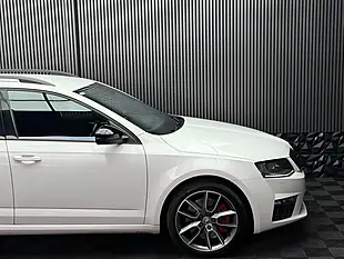 Used 2015 Skoda Octavia VRS White - Interior and Exterior details 5