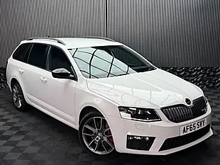Used 2015 Skoda Octavia VRS White - Interior and Exterior details 7