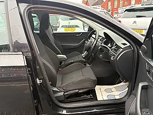Used 2015 Skoda Rapid Spaceback Se Sport Black - Interior and Exterior details 11