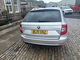 Used 2015 Skoda Superb Se Business Brilliant Silver - Interior and Exterior details 13