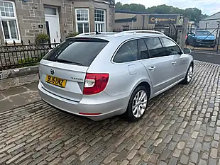 Used 2015 Skoda Superb Se Business Brilliant Silver - Interior and Exterior details 4