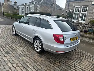 Used 2015 Skoda Superb Se Business Brilliant Silver - Interior and Exterior details 8