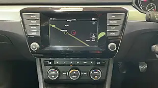 Used 2015 Skoda Superb Se Business White - Interior and Exterior details 12
