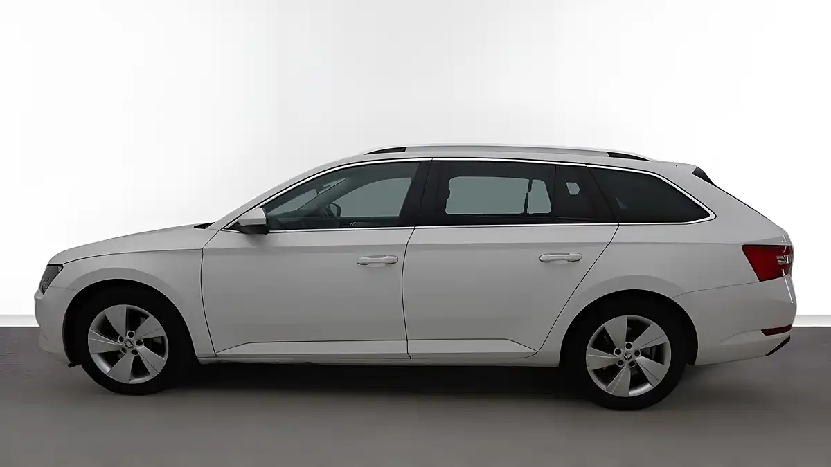 Used 2015 Skoda Superb Se Business White - Interior and Exterior details 6