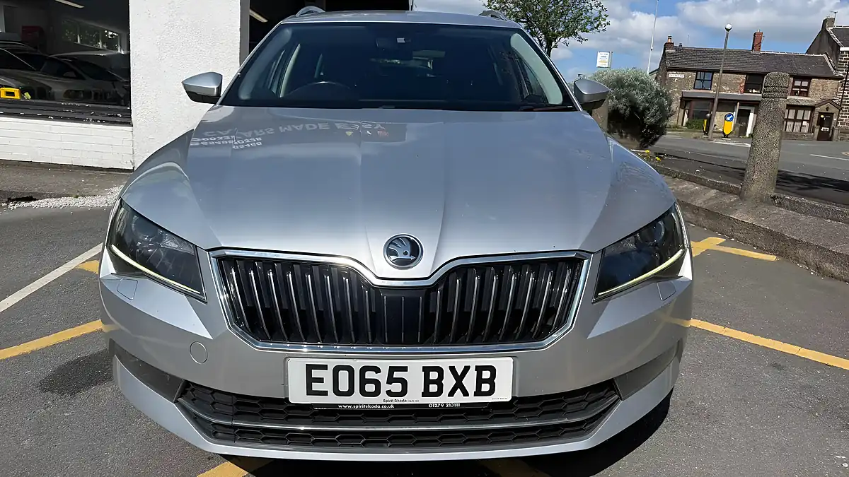 Used 2015 Skoda Superb Se L Executive Silver - Interior and Exterior details 2