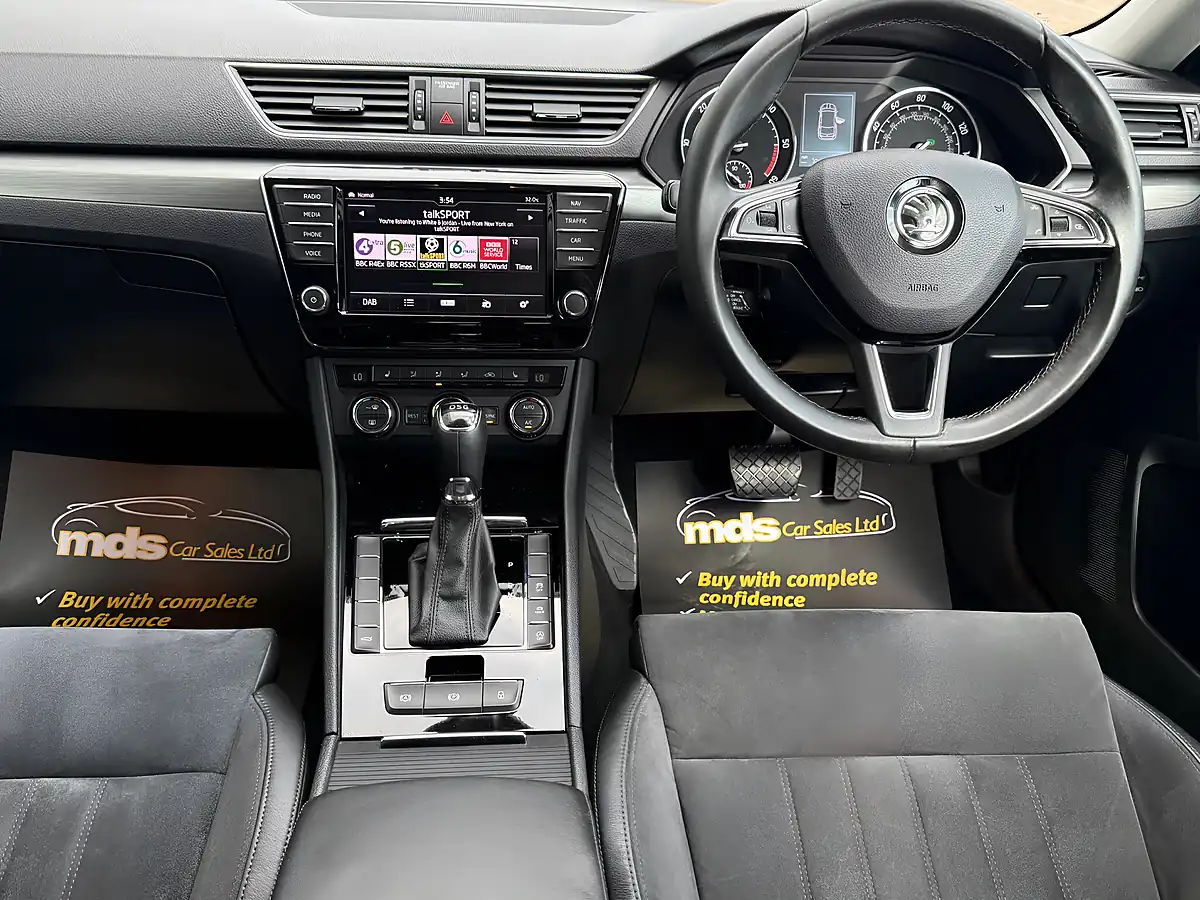 Used 2015 Skoda Superb Se L Executive White - Interior and Exterior details 12