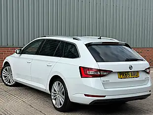 Used 2015 Skoda Superb Se L Executive White - Interior and Exterior details 4