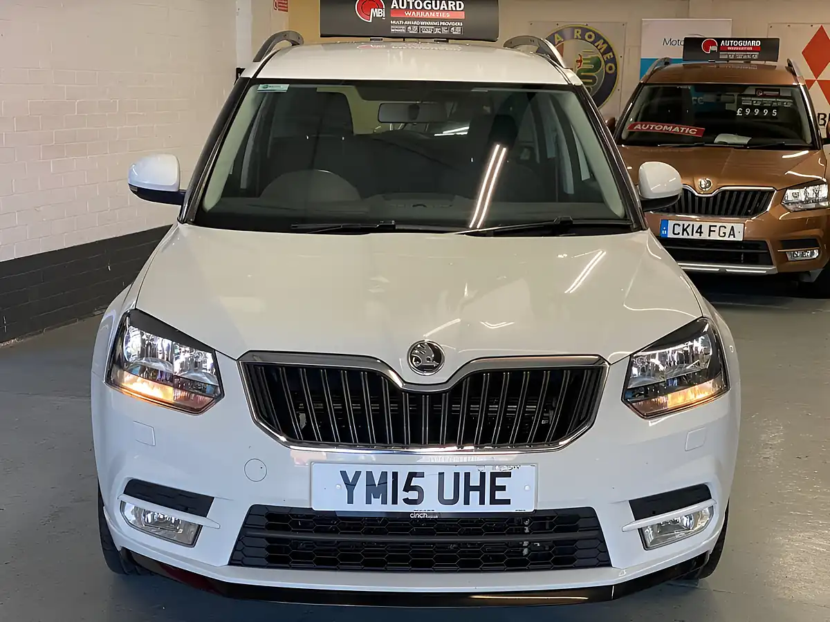 Used 2015 Skoda Yeti Black Edition White - Interior and Exterior details 3