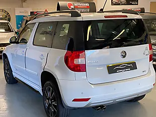 Used 2015 Skoda Yeti Black Edition White - Interior and Exterior details 7