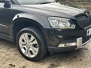 Used 2015 Skoda Yeti Elegance Black - Interior and Exterior details 5