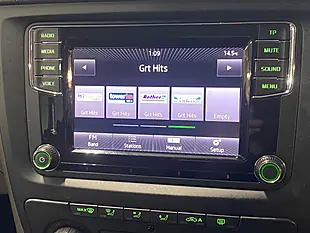 Used 2015 Skoda Yeti Elegance Grey - Interior and Exterior details 15