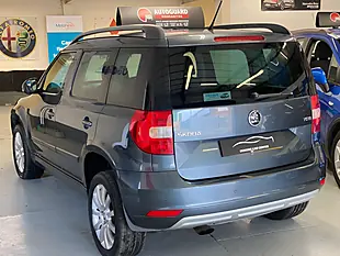 Used 2015 Skoda Yeti Elegance Grey - Interior and Exterior details 7