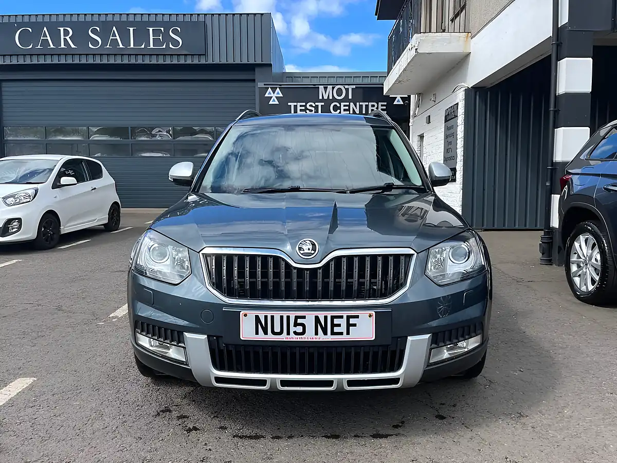Used 2015 Skoda Yeti Elegance Grey - Interior and Exterior details 4