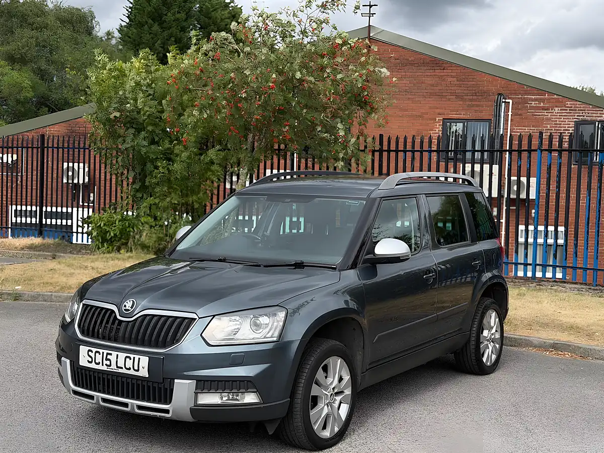 Used 2015 Skoda Yeti Elegance Outdoor Grey - Interior and Exterior details 10