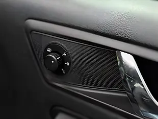Used 2015 Skoda Yeti Elegance Outdoor Grey - Interior and Exterior details 17