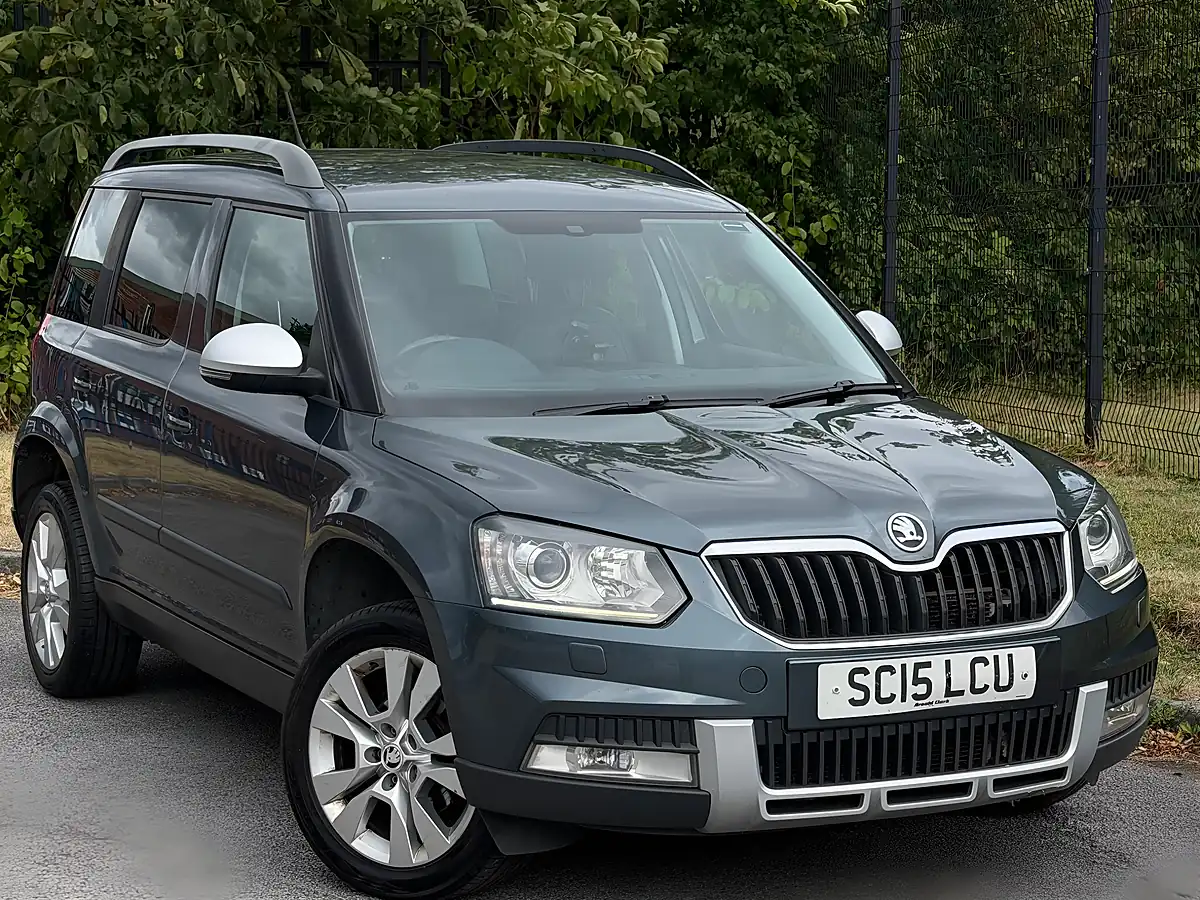 Used 2015 Skoda Yeti Elegance Outdoor Grey - Interior and Exterior details 2