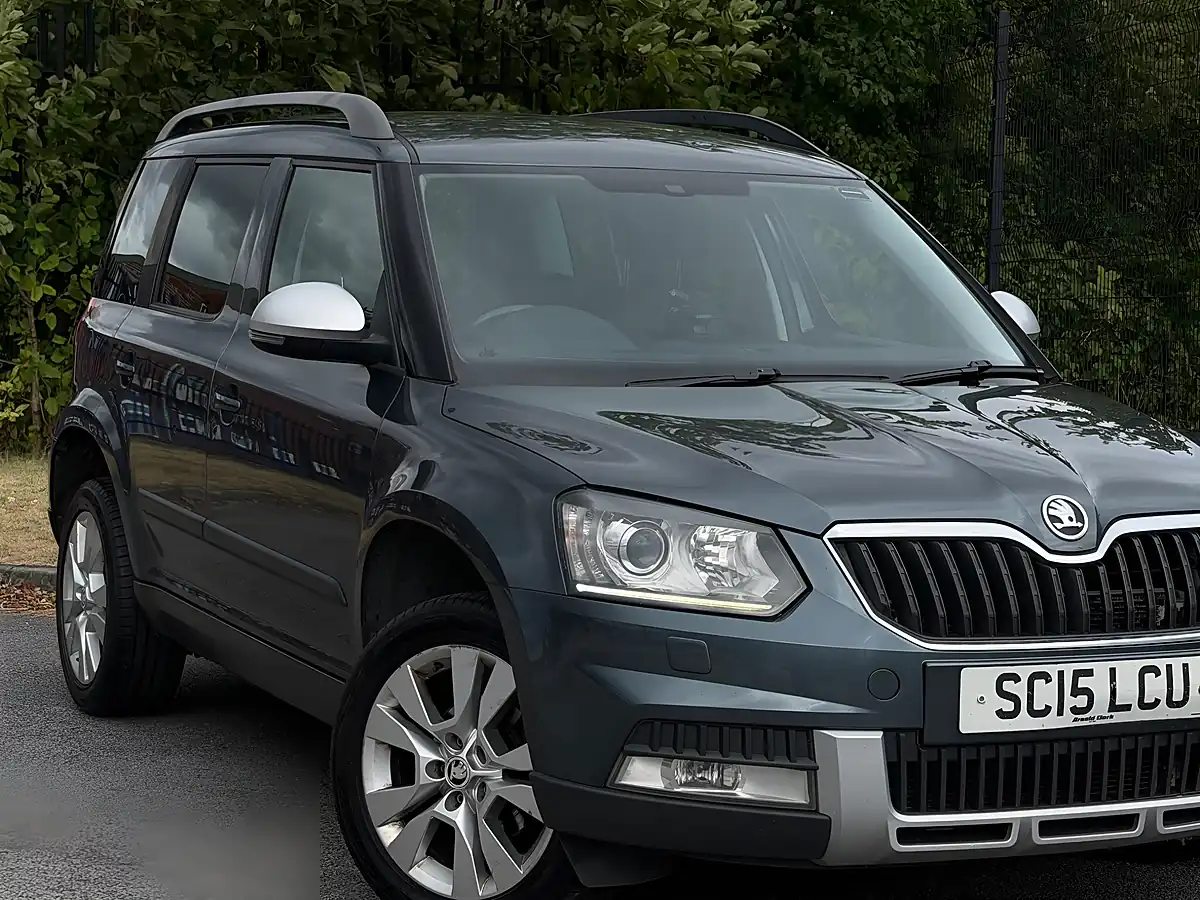 Used 2015 Skoda Yeti Elegance Outdoor Grey - Interior and Exterior details 6