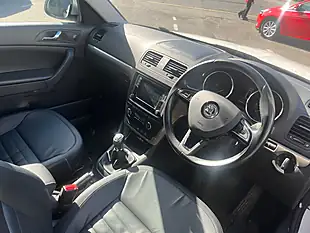 Used 2015 Skoda Yeti Elegance Outdoor White - Interior and Exterior details 5