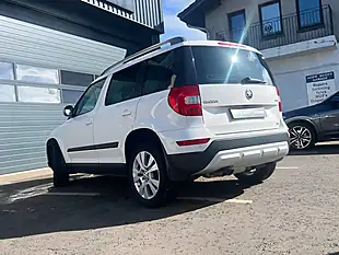 Used 2015 Skoda Yeti Elegance Outdoor White - Interior and Exterior details 8