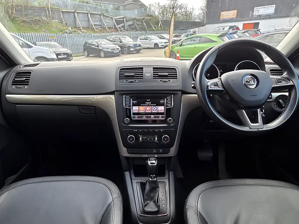 Used 2015 Skoda Yeti Elegance White - Interior and Exterior details 7