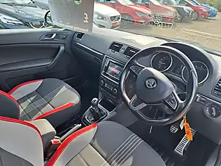 Used 2015 Skoda Yeti Monte Carlo Grey - Interior and Exterior details 11