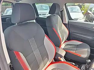 Used 2015 Skoda Yeti Monte Carlo Grey - Interior and Exterior details 17
