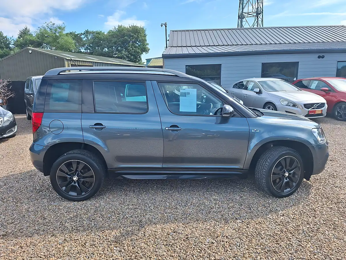 Used 2015 Skoda Yeti Monte Carlo Grey - Interior and Exterior details 18