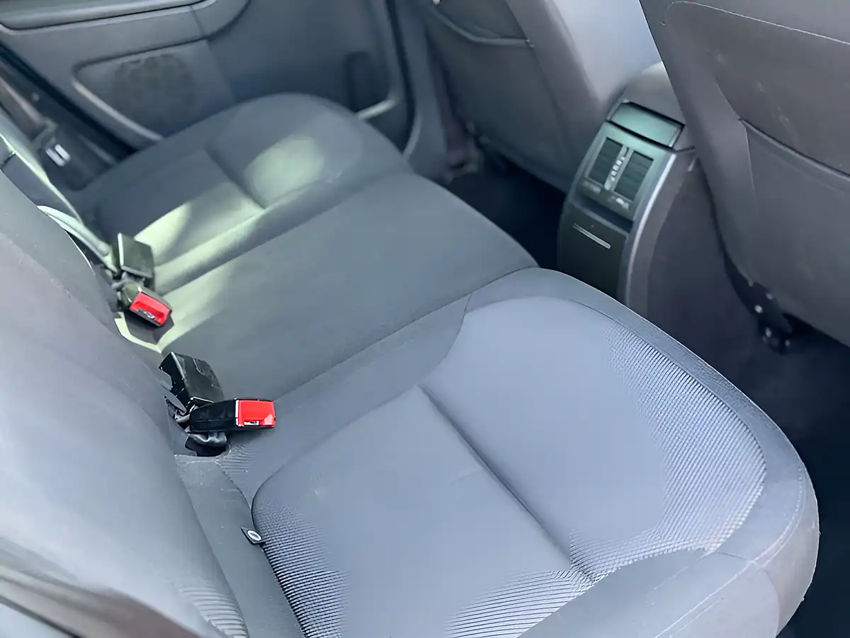 Used 2015 Skoda Yeti Outdoor Se Pacific Blue - Interior and Exterior details 10