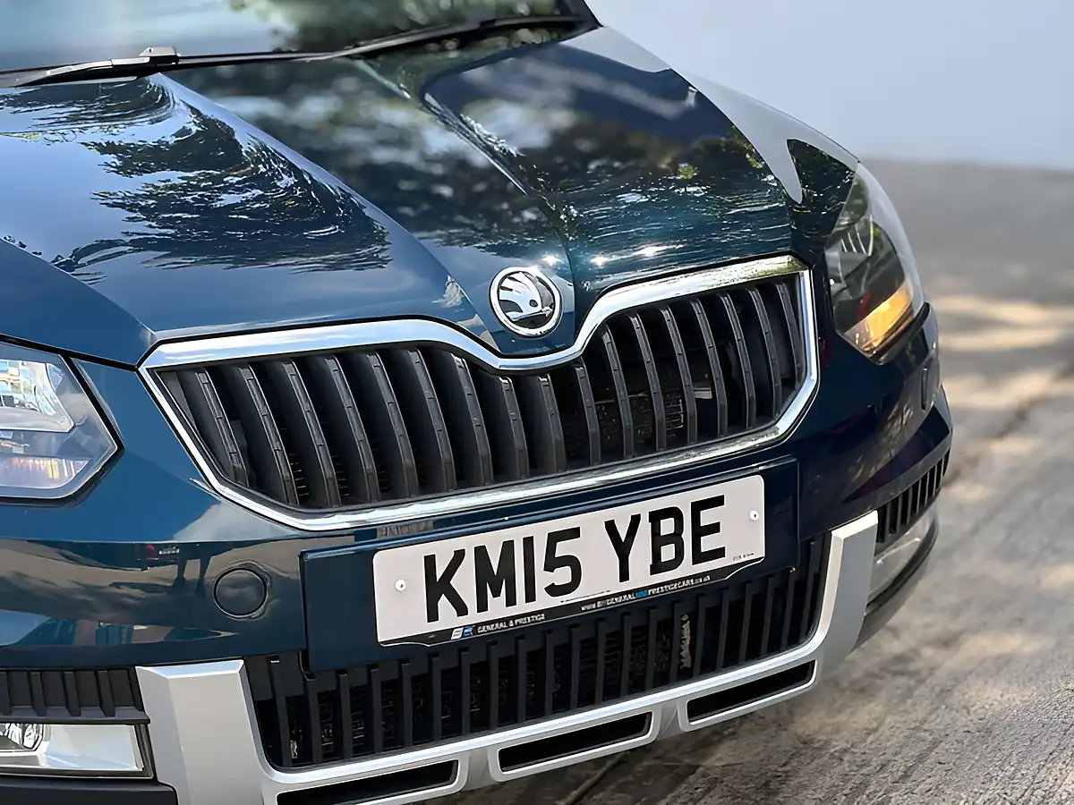 Used 2015 Skoda Yeti Outdoor Se Pacific Blue - Interior and Exterior details 3