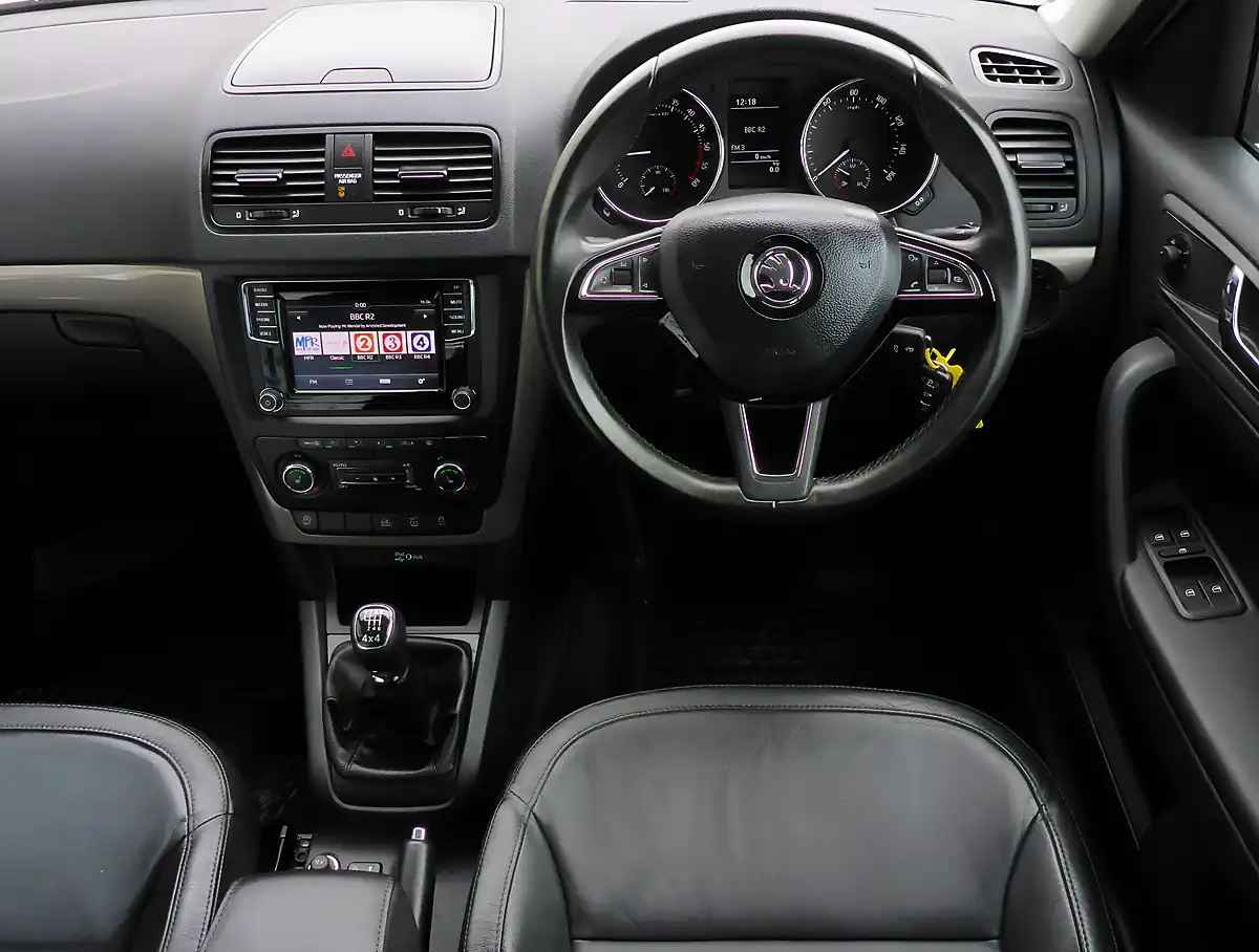 Used 2015 Skoda Yeti Outdoor Special Edition - Interior and Exterior details 7