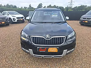 Used 2015 Skoda Yeti S Outdoor Black - Interior and Exterior details 13