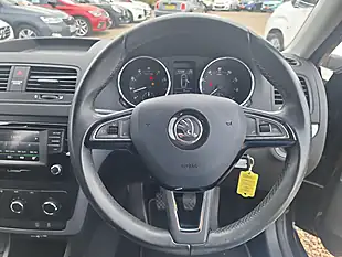 Used 2015 Skoda Yeti S Outdoor Black - Interior and Exterior details 14