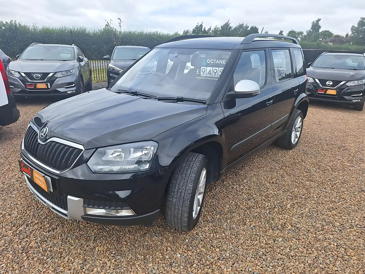 Used 2015 Skoda Yeti S Outdoor Black - Interior and Exterior details 3