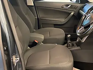 Used 2015 Skoda Yeti Se Business Outdoor Grey - Interior and Exterior details 8