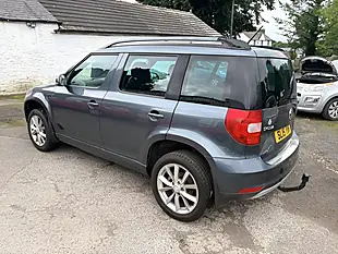 Used 2015 Skoda Yeti Se Grey - Interior and Exterior details 8
