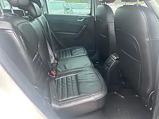 Used 2015 Skoda Yeti Se L Outdoor White - Interior and Exterior details 12