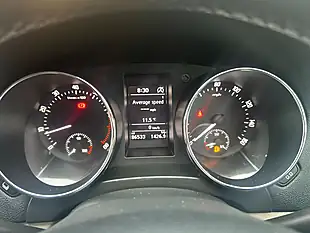 Used 2015 Skoda Yeti Se L Outdoor White - Interior and Exterior details 3