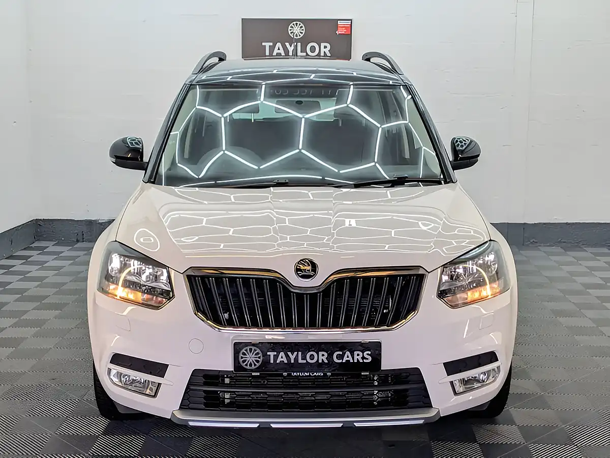Used 2015 Skoda Yeti Se White - Interior and Exterior details 2