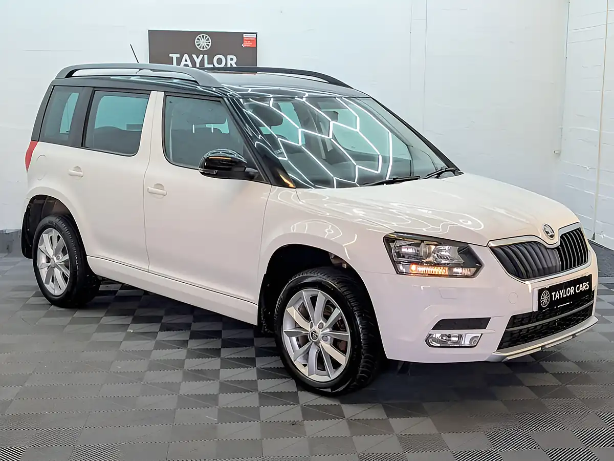 Used 2015 Skoda Yeti Se White - Interior and Exterior details 4