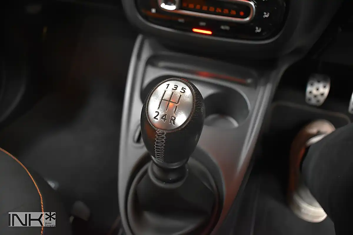 Used 2015 Smart Forfour Edition 1 Grey - Interior and Exterior details 15