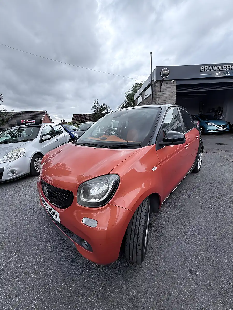 Used 2015 Smart Forfour Lava Orange - Interior and Exterior details 2