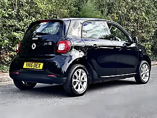 Used 2015 Smart Forfour Passion Black - Interior and Exterior details 10