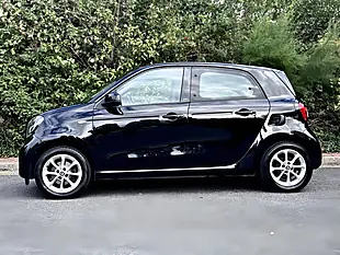 Used 2015 Smart Forfour Passion Black - Interior and Exterior details 5
