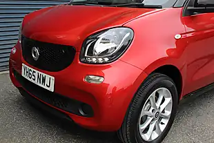 Used 2015 Smart Forfour Passion Red - Interior and Exterior details 5